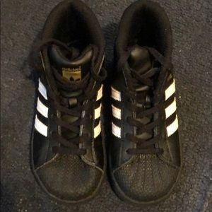 Adidas hi top toddler sz 10